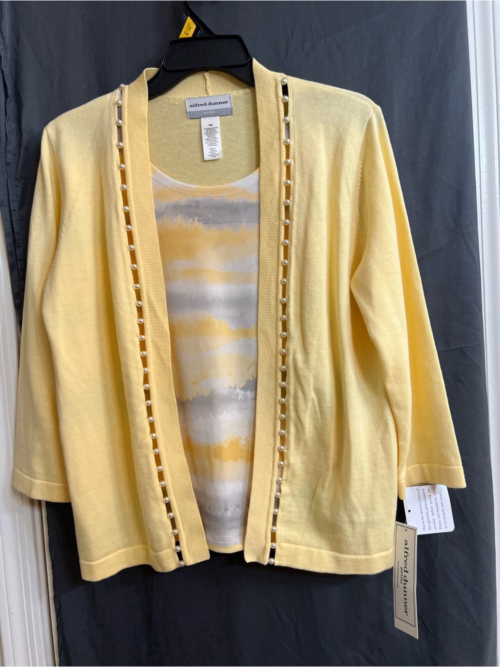 Elegant Alfred Dunner Yellow Pearl-Trim Open Cardigan pm